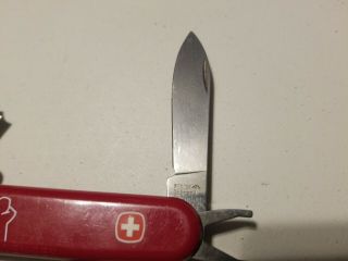 Wenger Golf Pro Swiss Army knife in red 2