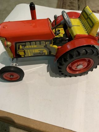 SCHYLLING TRACTOR AND TRAILER WIND - UP TIN TOY With KEY / W GEAR INSTRUCTIONS 2