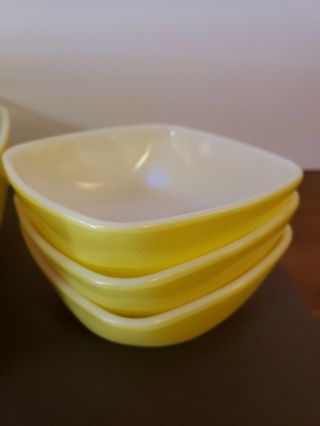 Vintage Pyrex Yellow Covered Casserole Dish And 3 Bowls A - 7 A - 36 2