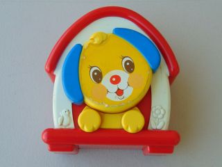 Vintage Kiddiecraft Musical Wind Up Puppy Dog In Doghouse Barks & Plays Music