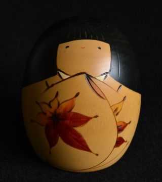 9cm (3.  5 ") Japanese Sosaku Kokeshi Doll : Signed Usaburo : Design Maple