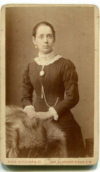 1890s Cdv Photograph Portrait Of A Lady By Rees Pitcher Of Clapham Road
