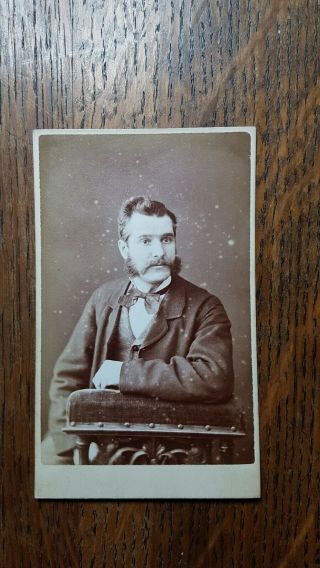 Victorian Carte - De - Visite Photo Of A Gent By R Clennett,  West Hartlepool