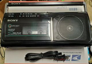 Vintage Sony Cfm - 130 Portable Boombox Am/fm/cassette Player E2.  2