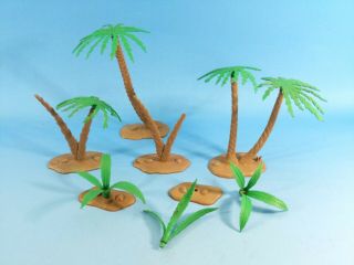 Vintage Marx Desert Fox Play Set Palm Trees & Ferns