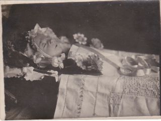 1940s Post Mortem Dead Baby Girl Coffin Cadaver Funeral Corpse Old Russian Photo
