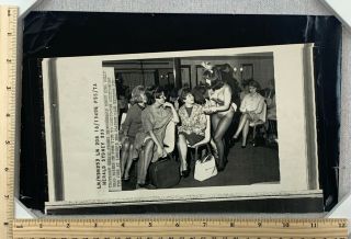 Vintage 1966 Press Photo Women Audition to be Playboy Bunny at London Club 3