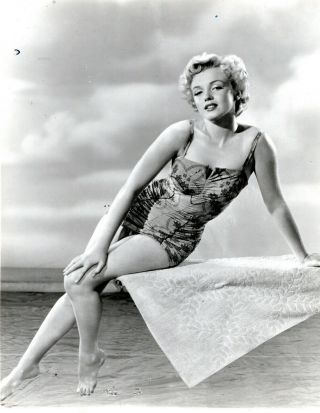 Marilyn Monroe,  Vintage Promotional Studio Pin - Up Photo - 2.  1952