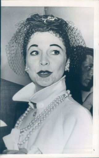 1960 Press Photo Actress Vivien Leigh Stage Film Celebrity Star 6x10