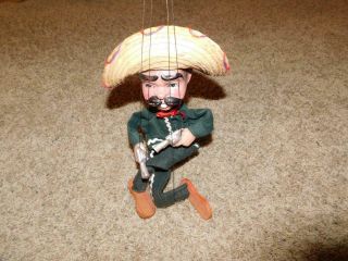 0385 Vintage paper Mache Mexican Marionette Doll w/ Guns Mexico Bandit Puppet 2