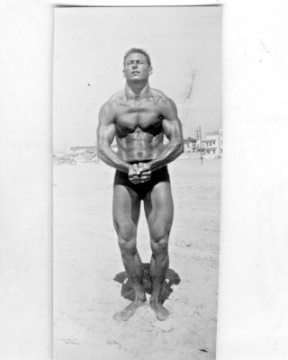 Vintage Photo: Bodybuilder Physique Pose Flex Shirtless Muscle 40 