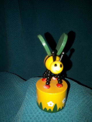 Wooden Push Button Puppet Dancing Bee