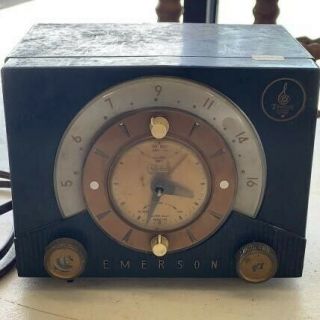 Vintage Emerson Tube Clock Radio