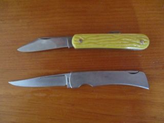 2 Vintage Knives 1970 