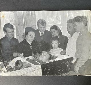 ⚰️unusual Vintage Photo Dead Man In Open Casket Funeral Coffin Post