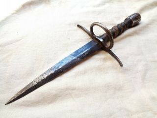 Ca.  1600 Antique Dagger.  European Parrying / Left Hand Knife No Sword Rapier
