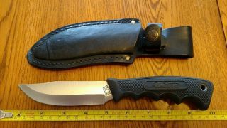 Vintage Western R12 U.  S.  A.  Hunting Knife With Leather Sheath