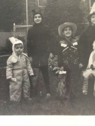HALLOWEEN Kids Clown Cowboy Costumes Masks 1960s VINTAGE PHOTO 4
