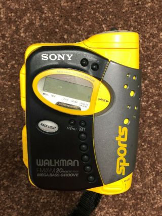 Vintage Sony Walkman Sports Wm - Fs593 Cassette Player