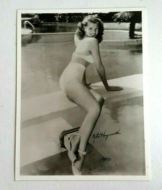 Actress Rita Hayworth Swimsuit Swimming Pool Pose 7 X 5.  25 B&w Small Photo