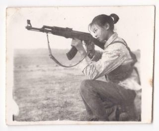 Cute Chinese Militia Girl Ak - 47 Photo China Cultural Revolution