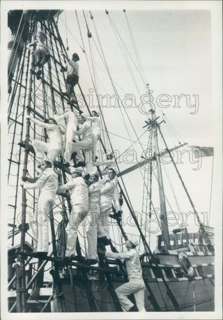 1957 Press Photo York City Sea Scouts In Uniform Climb Rigging 1950s