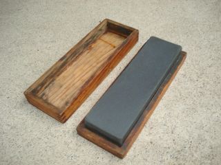 Vintage Tool Sharpening Stone Whetstone In Finger Joint Wood Box