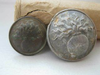 Detecting Finds 2 Flaming Bomb Grenadiers Military Buttons Large Small