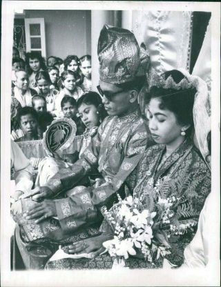 1962 Malaya Wedding Bride Groom Sword Belt Crowd Royalty Photo 7x9
