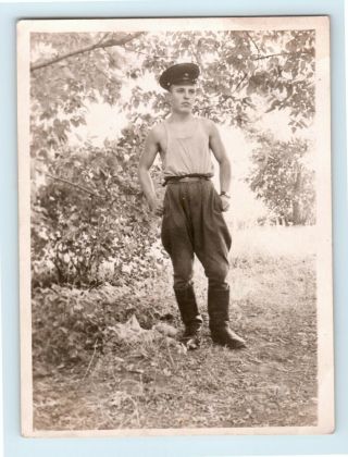 Vintage Photo Affectionate Handsome Soldier Man Snapshot Gay Shirtless W01