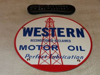 Vintage Western Motor Oil Derrick 10.  5 " Porcelain Metal Gasoline Pump Plate Sign