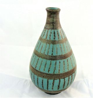 Vintage Studio Art Pottery Vase 8.  5 " H Signed