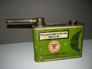 1930s - 40s Texaco Half Gallon Medium Motor Oil Can W Swing Spout And Cap