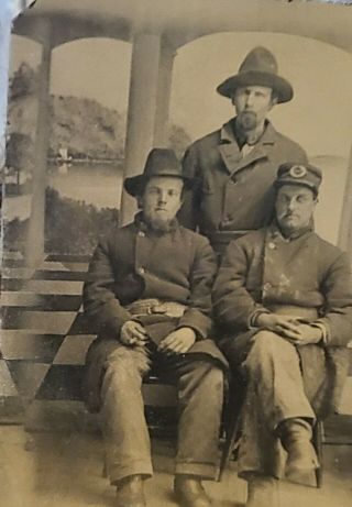 Quarter Plate Civil War Tintype Of 3 Union Soldiers W/hats & Cigar L@@k