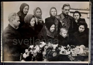 1950s Funeral Of Child Cute Little Girl Dead Post Mortem Family Su Vintage Photo
