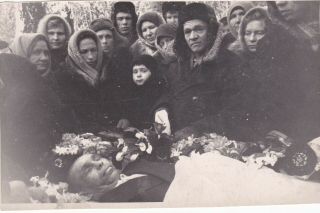 1963 Post Mortem Funeral Corpse Dead Man Coffin People Old Soviet Russian Photo