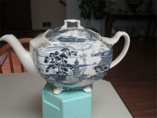 Rare Vintage Johnson Bros Blue And White Enchanted Garden Teapot 5 Cup