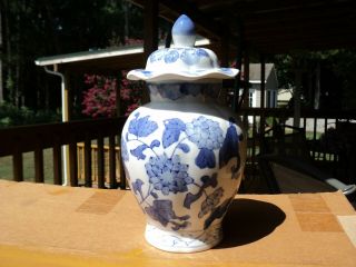 Vintage China Blue And White Floral Ginger Jar Or Vase 9 1/2 " High