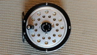 Vintage Orvis Madison Model 8 Fly Fishing Reel With Line Made In Usa Good Shape