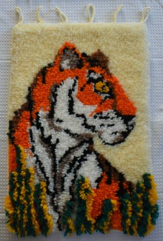 Vintage Latch Hook Wall Hanging Rug African Tiger Large 28 " X 18 " Nature Art
