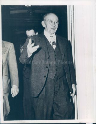 1947 Photo Senator Elect Theodore Bilbo Dc Senate Cloak Room Political Men 6x8