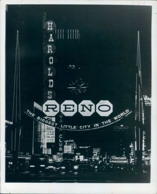 1968 Press Photo Reno Nevada Night Scene Harolds 1960s