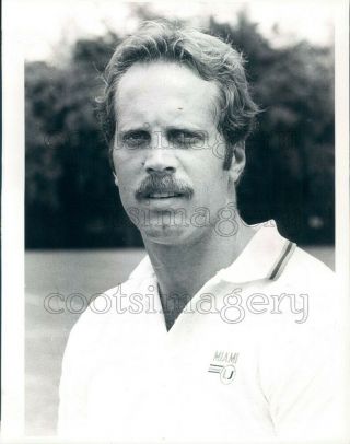 1981 Press Photo College Football Coach Mike Archer University Of Miami Florida