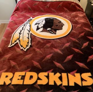 Vtg Large Redskins Northwest Sherpa Fleece Blanket Bedspread Throw 67 X 80”