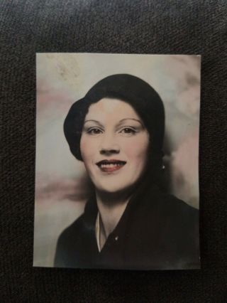 Vintage Photo Snapshot Sexy Woman W/ Hat Smile