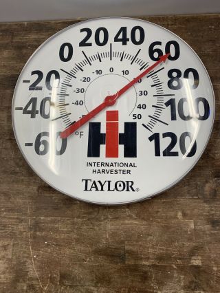 18” Round Ih Thermometer