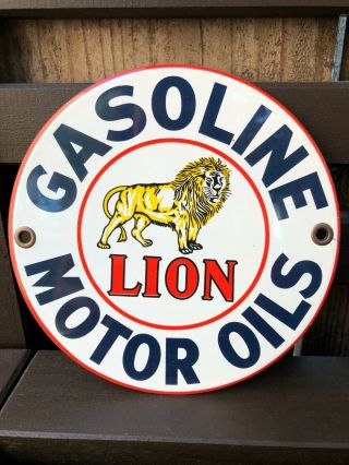 Vintage Gasoline Lion Motor Oils 6 " Porcelain Enamel Sign Gas Oil Pump Station