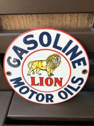 VINTAGE GASOLINE LION MOTOR OILS 6 