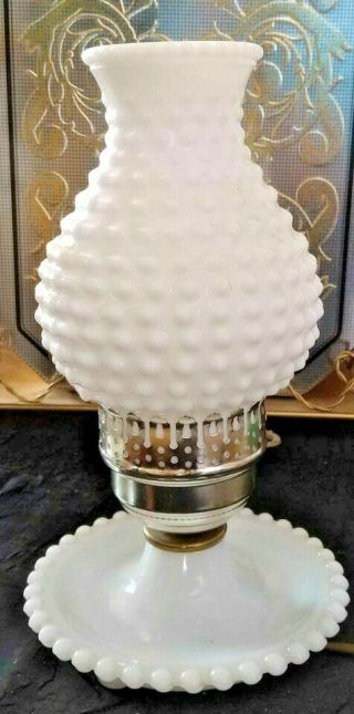 Stunning Vintage Milk Glass Hobnail Table Lamp Electric Hurricane 11 "