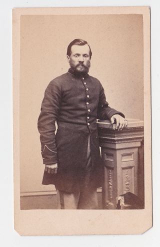 U.  S.  Civil War Era Unidentified Enlisted Soldier Cdv - Carte De Visite